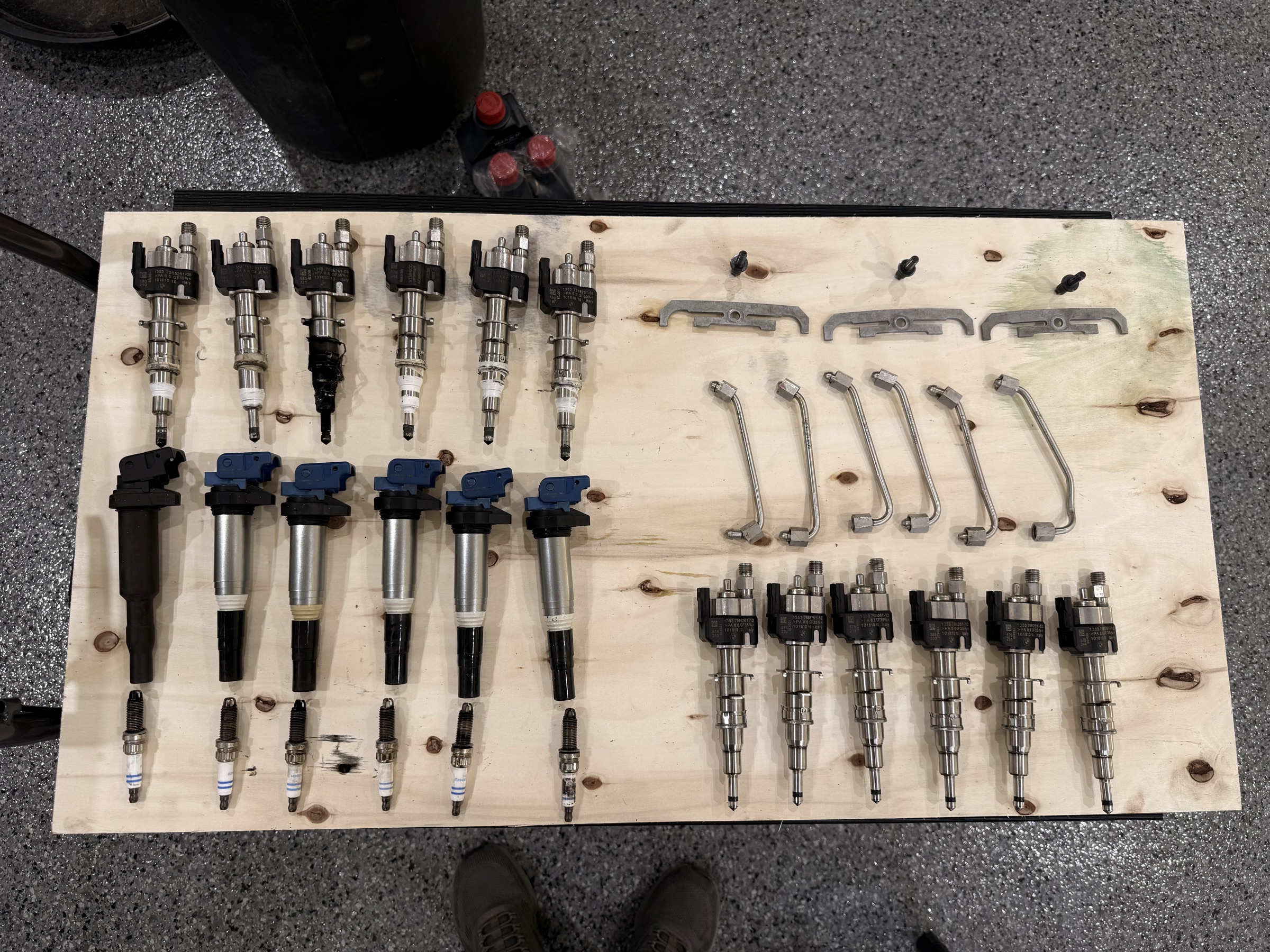 RS7 injectors, out for service